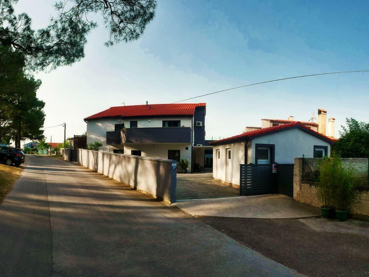 Apartman Nebo Pula Luaran gambar