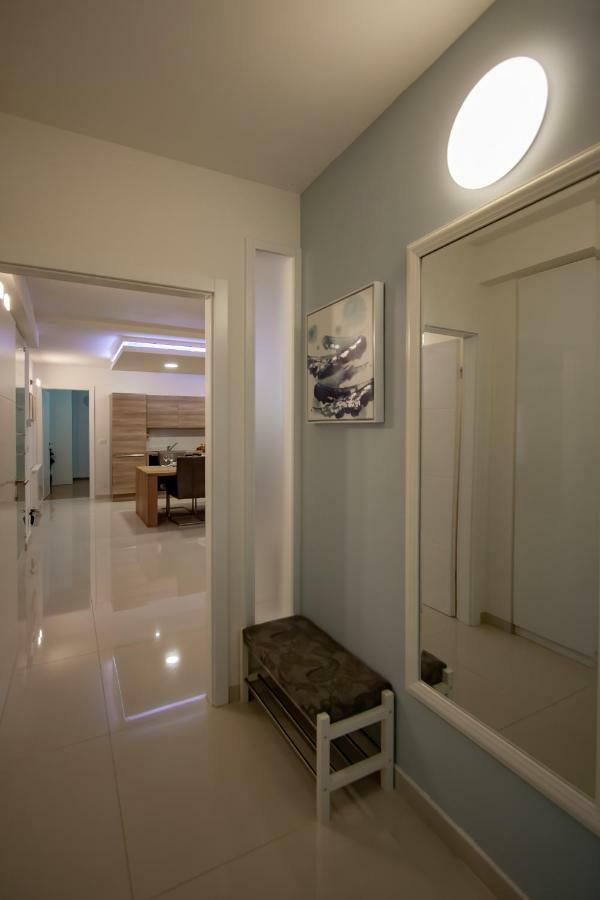 Apartman Nebo Pula Luaran gambar