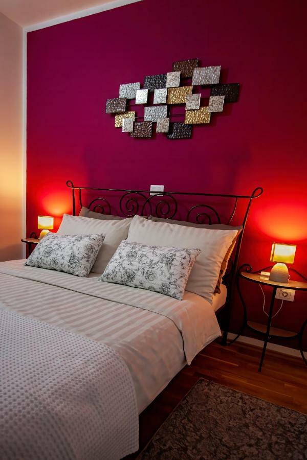 Apartman Nebo Pula Luaran gambar