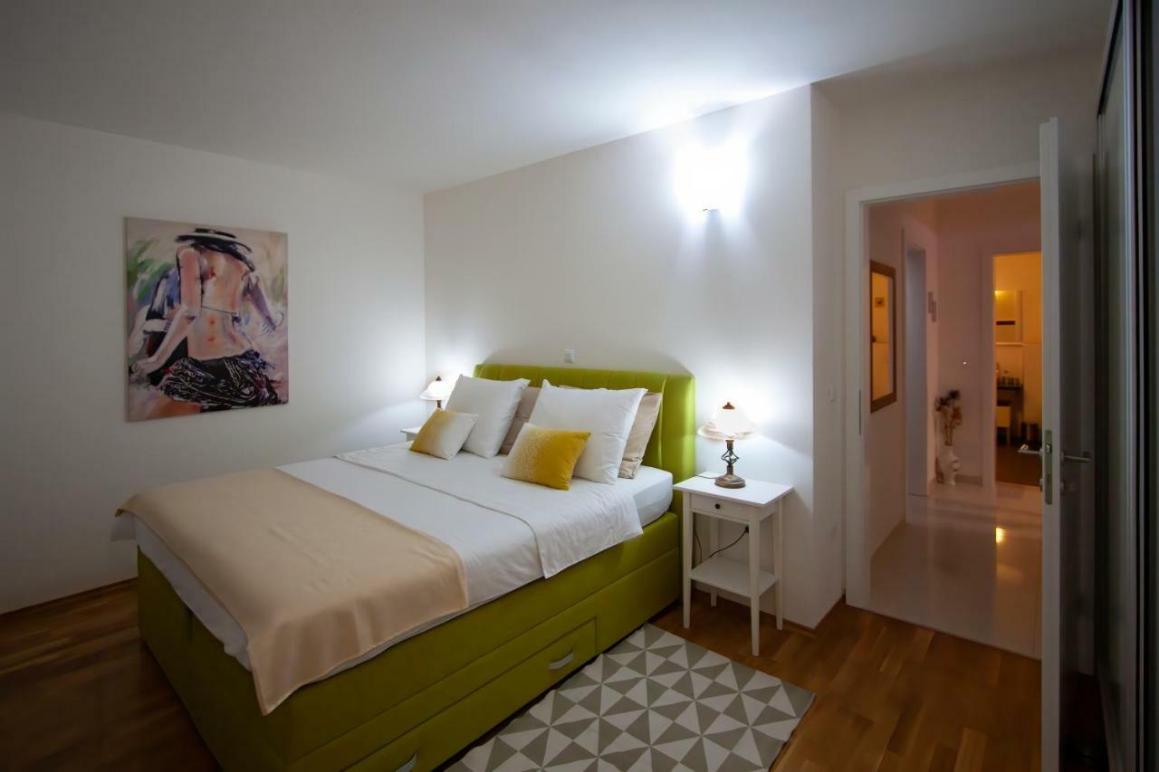 Apartman Nebo Pula Luaran gambar