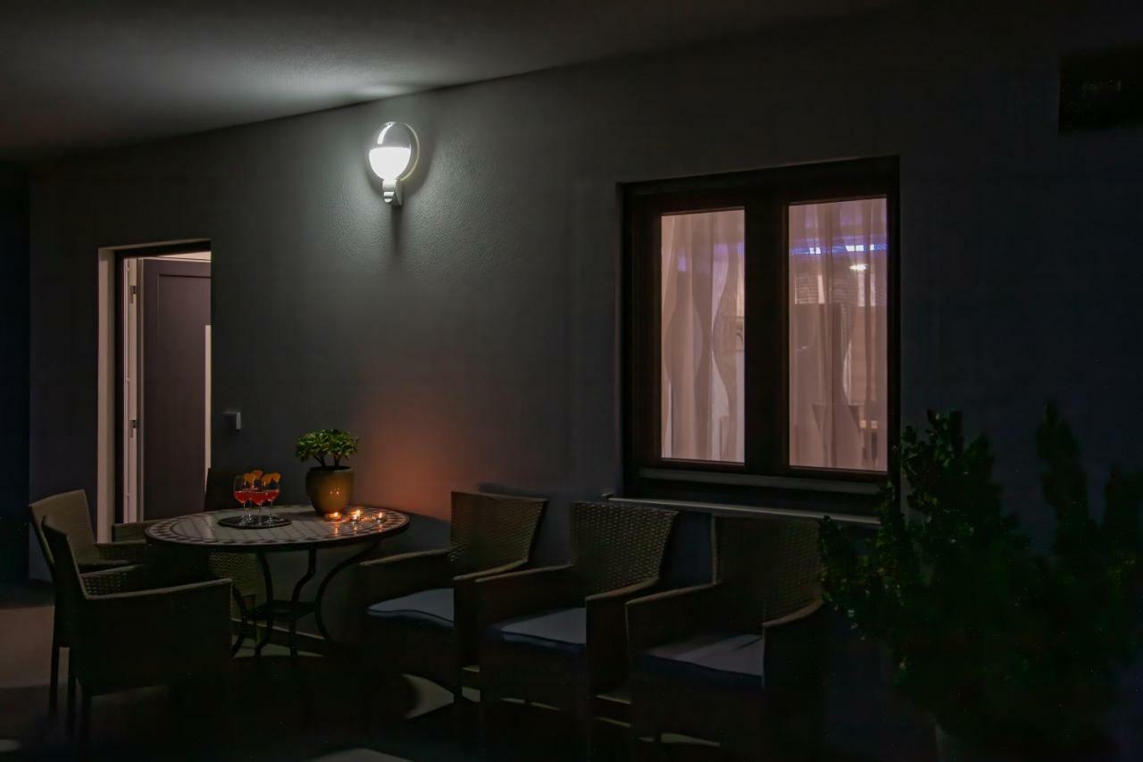 Apartman Nebo Pula Luaran gambar